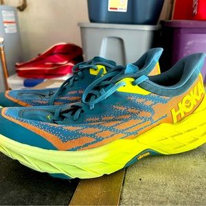 Hoka Speedgoat 5 Trail Running Shoes size 12